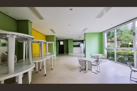 Apartamento para alugar com 56m², 2 quartos e 1 vaga Apartamento para alugar com 56m², 2 quartos e 1 vagaÁrea comum - Salão de festas