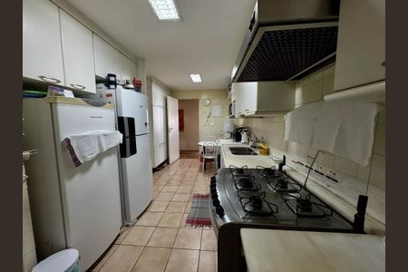 Apartamento à venda com 176m², 4 quartos e 1 vaga