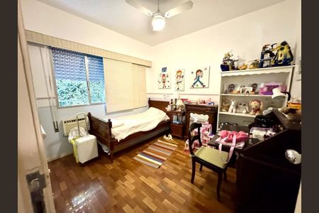 Apartamento à venda com 176m², 4 quartos e 1 vaga