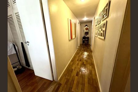 Apartamento à venda com 176m², 4 quartos e 1 vaga