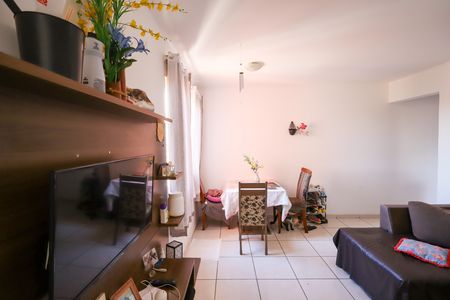 Sala de apartamento à venda com 3 quartos, 72m² em Jardim Ubirajara, São Paulo