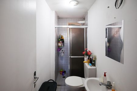 Apartamento à venda com 72m², 3 quartos e 1 vaga Apartamento à venda com 72m², 3 quartos e 1 vagaBanheiro Social
