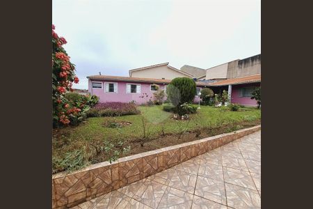 Casa à venda com 178m², 2 quartos e 6 vagas