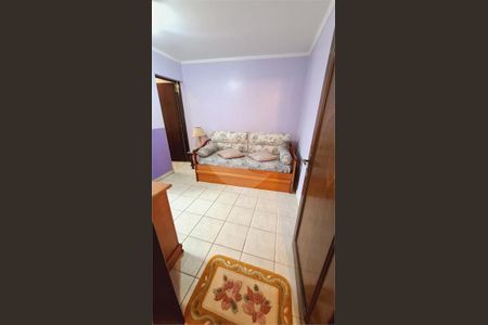 Casa à venda com 178m², 2 quartos e 6 vagas