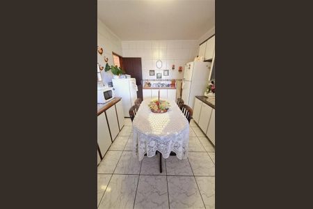 Casa à venda com 2 quartos, 178m² em Terceira Divisão de Interlagos, São Paulo