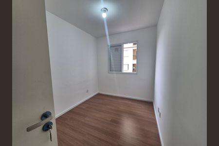 Quarto 2 de apartamento para alugar com 2 quartos, 43m² em Jardim Tres Irmaos, Taboão da Serra