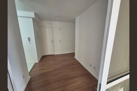 Sala de apartamento para alugar com 2 quartos, 43m² em Jardim Tres Irmaos, Taboão da Serra