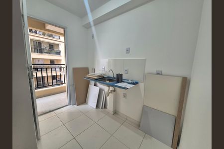 Cozinha de apartamento para alugar com 2 quartos, 43m² em Jardim Tres Irmaos, Taboão da Serra