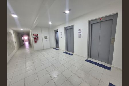 Apartamento para alugar com 43m², 2 quartos e 1 vaga Apartamento para alugar com 43m², 2 quartos e 1 vagaElevadores