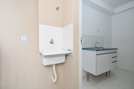 Área de Serviço de apartamento para alugar com 2 quartos, 43m² em Jardim Tres Irmaos, Taboão da Serra