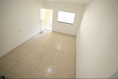 Casa para alugar com 84m², 2 quartos e 1 vaga