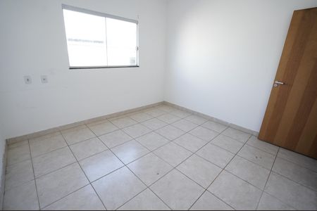 Casa para alugar com 84m², 2 quartos e 1 vaga