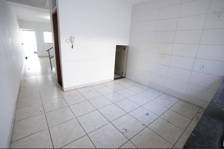 Casa para alugar com 84m², 2 quartos e 1 vaga