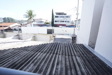 Casa para alugar com 84m², 2 quartos e 1 vaga