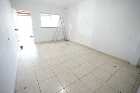 Casa para alugar com 84m², 2 quartos e 1 vaga