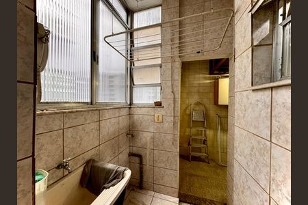 Apartamento à venda com 67m², 2 quartos e sem vaga Apartamento à venda com 67m², 2 quartos e sem vagaÁrea de serviço
