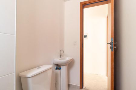 Banheiro Social de apartamento para alugar com 1 quarto, 43m² em Atuba, Curitiba