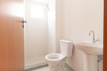 Banheiro Social de apartamento para alugar com 1 quarto, 43m² em Atuba, Curitiba