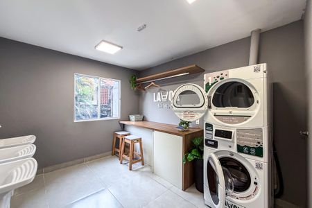Apartamento para alugar com 82m², 1 quarto e sem vaga Apartamento para alugar com 82m², 1 quarto e sem vagaLavanderia