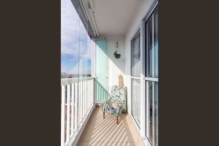 Varanda  de apartamento à venda com 2 quartos, 54m² em Quitaúna, Osasco