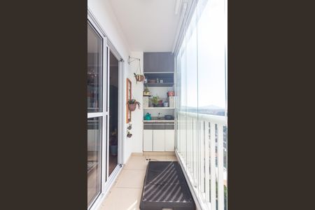 Apartamento à venda com 54m², 2 quartos e 1 vaga Apartamento à venda com 54m², 2 quartos e 1 vagaVaranda