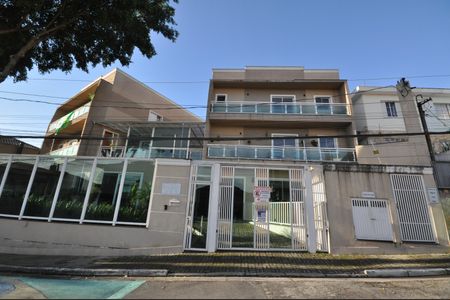 Casa de condomínio à venda com 48m², 2 quartos e 1 vaga Casa de condomínio à venda com 48m², 2 quartos e 1 vagaFachada