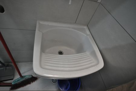 Casa de condomínio à venda com 48m², 2 quartos e 1 vagaÁrea de Serviço