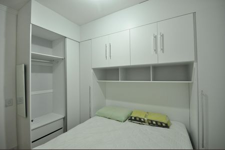 Casa de condomínio à venda com 48m², 2 quartos e 1 vagaQuarto 1