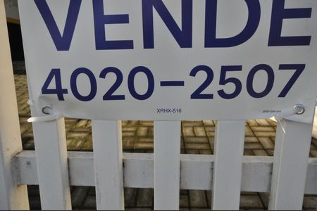 Casa de condomínio à venda com 48m², 2 quartos e 1 vagaPlaca