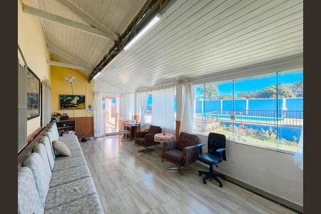 Casa à venda com 2500m², 4 quartos e 5 vagas