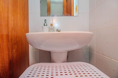 Apartamento à venda com 149m², 3 quartos e 2 vagas Apartamento à venda com 149m², 3 quartos e 2 vagasBanheiro Auxiliar