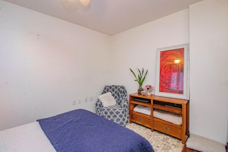 Apartamento à venda com 149m², 3 quartos e 2 vagas Apartamento à venda com 149m², 3 quartos e 2 vagasSuíte