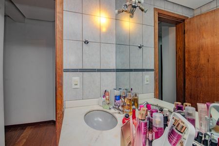 Apartamento à venda com 149m², 3 quartos e 2 vagas Apartamento à venda com 149m², 3 quartos e 2 vagasBanheiro Social