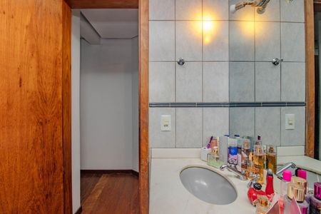 Apartamento à venda com 149m², 3 quartos e 2 vagas Apartamento à venda com 149m², 3 quartos e 2 vagasBanheiro Social