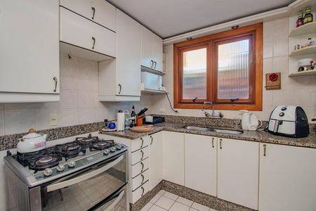 Apartamento à venda com 149m², 3 quartos e 2 vagas Apartamento à venda com 149m², 3 quartos e 2 vagasCozinha e Área de Serviço