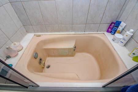 Apartamento à venda com 149m², 3 quartos e 2 vagas Apartamento à venda com 149m², 3 quartos e 2 vagasBanheiro da Suíte