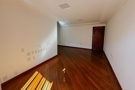Apartamento para alugar com 120m², 3 quartos e 2 vagas Apartamento para alugar com 120m², 3 quartos e 2 vagasSala