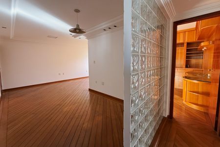 Detalhe Sala de apartamento para alugar com 3 quartos, 120m² em Centro, Juiz de Fora