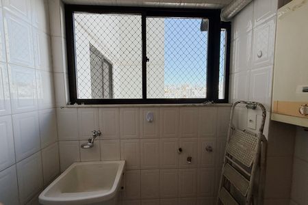 Apartamento para alugar com 120m², 3 quartos e 2 vagas Apartamento para alugar com 120m², 3 quartos e 2 vagasÁrea de Serviço
