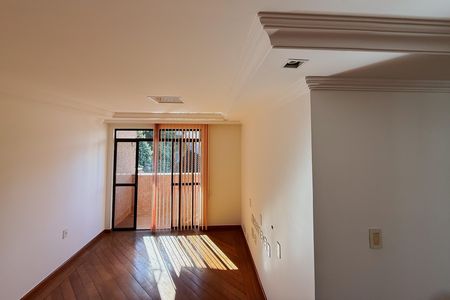 Detalhe Sala de apartamento para alugar com 3 quartos, 120m² em Centro, Juiz de Fora