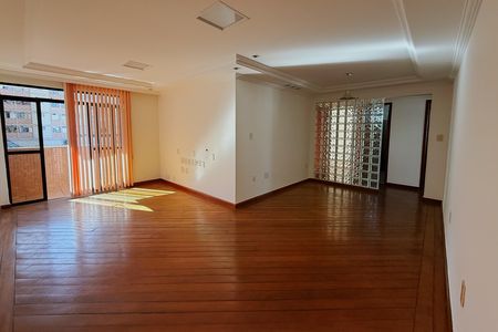 Sala de apartamento para alugar com 3 quartos, 120m² em Centro, Juiz de Fora