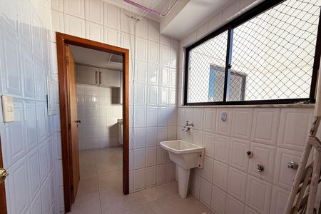 Apartamento para alugar com 120m², 3 quartos e 2 vagas Apartamento para alugar com 120m², 3 quartos e 2 vagasÁrea de Serviço