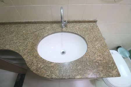 Apartamento para alugar com 90m², 2 quartos e 1 vaga Apartamento para alugar com 90m², 2 quartos e 1 vagaBanheiro Social