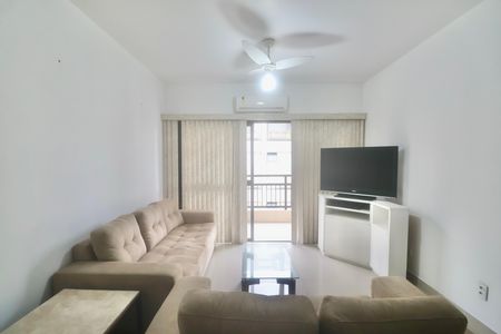 Sala de apartamento para alugar com 2 quartos, 90m² em Jardim Las Palmas, Guarujá