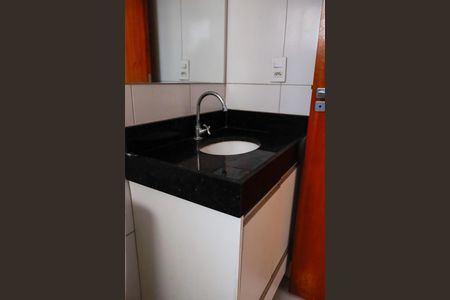 Apartamento para alugar com 55m², 2 quartos e sem vaga Apartamento para alugar com 55m², 2 quartos e sem vagaBanheiro