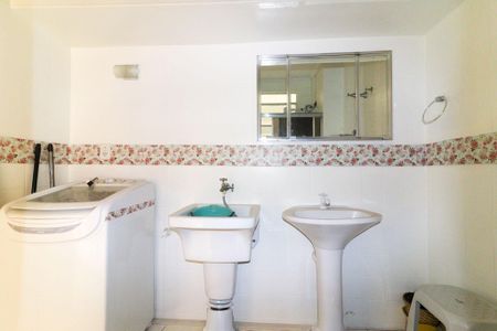 Apartamento à venda com 70m², 2 quartos e sem vaga Apartamento à venda com 70m², 2 quartos e sem vagaBanheiro