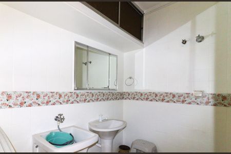 Apartamento à venda com 70m², 2 quartos e sem vaga Apartamento à venda com 70m², 2 quartos e sem vagaBanheiro