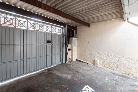 Casa para alugar com 140m², 1 quarto e 1 vaga Casa para alugar com 140m², 1 quarto e 1 vagaGaragem