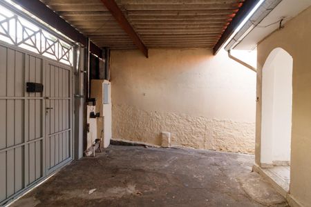 Garagem de casa para alugar com 1 quarto, 140m² em Vila Nivi, São Paulo