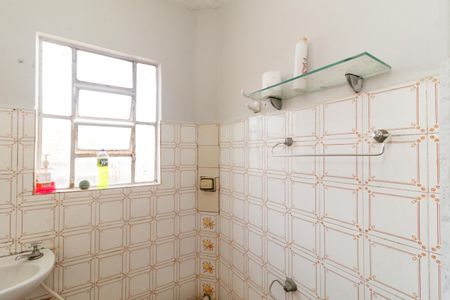 Banheiro de casa para alugar com 1 quarto, 140m² em Vila Nivi, São Paulo